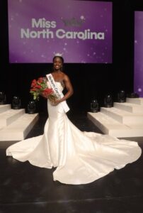 Carrie Everett Jacksonville, NC Obituary Death: Former Miss North Carolina Carrie Everett Passes at 22 After Battle with Stomach Cancer